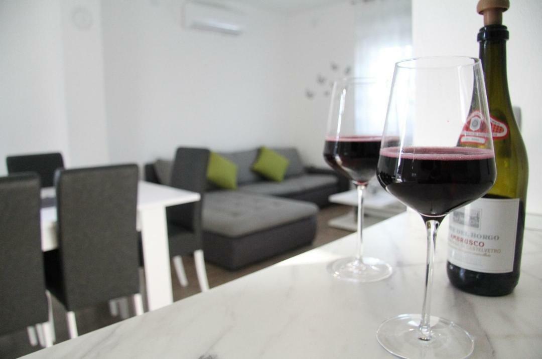 Apartman Ivana Biograd Na Moru Exterior foto